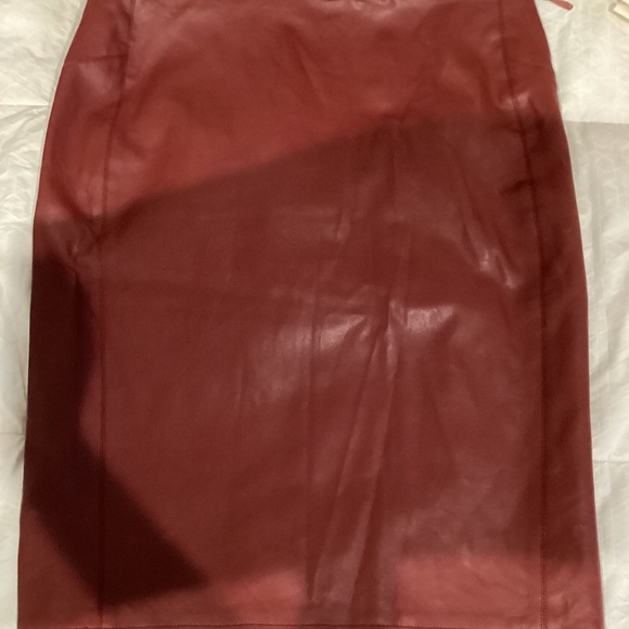 Design Lab Faux Leather Skirt Size Large - Picture 1 of 3